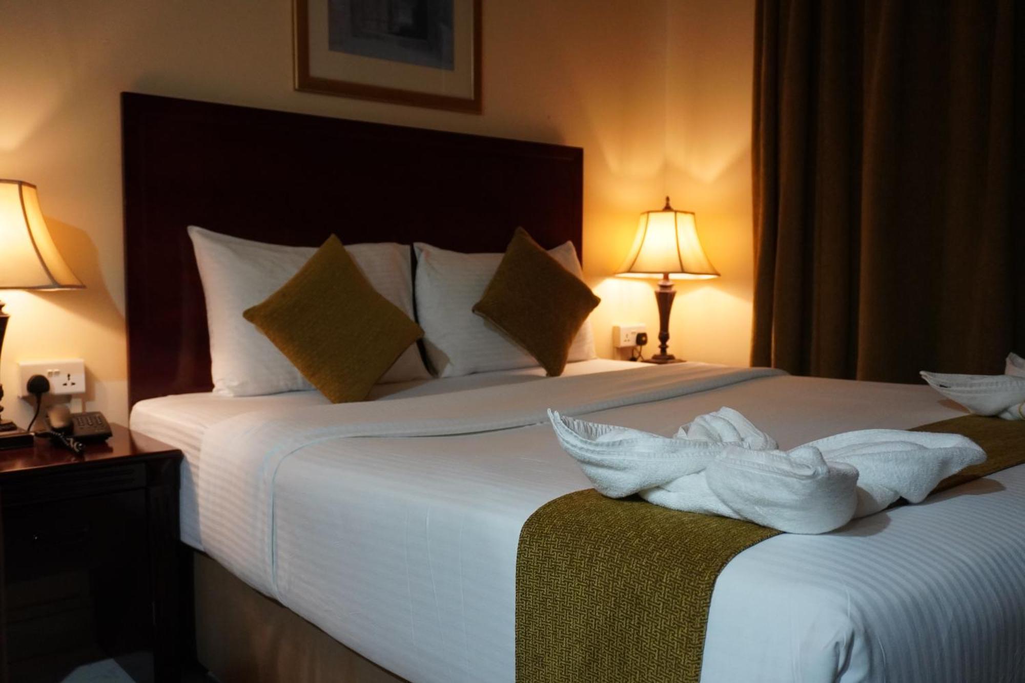 Onyx Hotel Apartments - Maha Hospitality Group Ajman Esterno foto